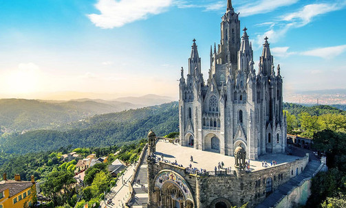 15-Night Transatlantic Cruise From Rome (Civitavecchia) to Tampa: Barcelona, Cadiz & Nassau