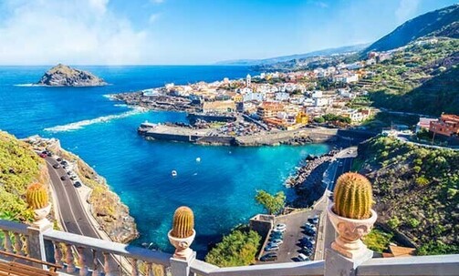 Luxe, 7-Nt Mediterranean Cruise w/Choice of 2: Air Credit, Hotel Stay, or Unlimited WiFi