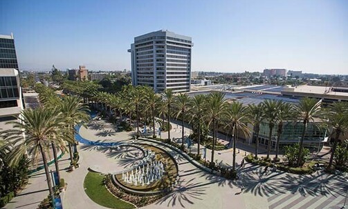 Anaheim: Studio at Top-Rated Hotel Near Disneyland w/Breakfast & WiFi