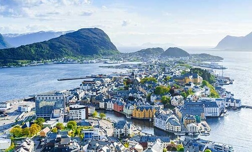 Luxe, 14-Nt Northern Europe Cruise w/Choice of 2: Air Credit, Hotel Stay, or Unlimited WiFi
