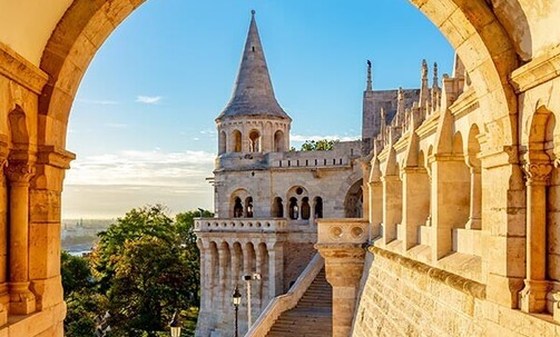 Central & Eastern Europe Tours in Fall w/Meals & More