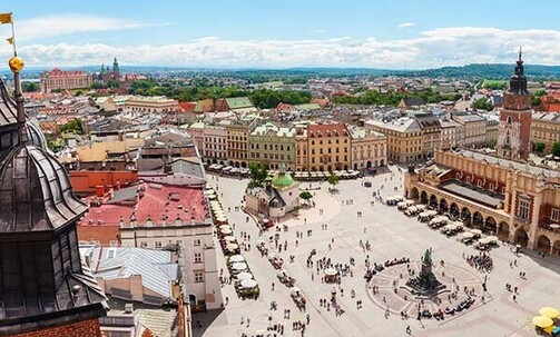 8-Night Poland Tour in Fall, Incl. Warsaw, Poznan & Krakow, w/Meals & More