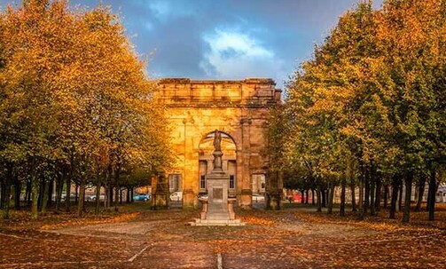 Edinburgh to Glasgow: 5-Night Scottish Highlands Tour in Fall w/Meals & More