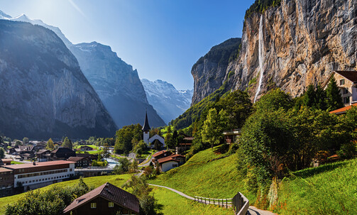Switzerland: 6-Nt Trip, Incl. Grindelwald, w/Breakfast Buffet, Swiss Travel Pass Flex & More