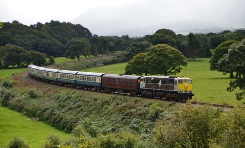 Dublin to Belfast: 7-Night, Upscale Ireland Rail Tour on Emerald Pullman w/Meals & More