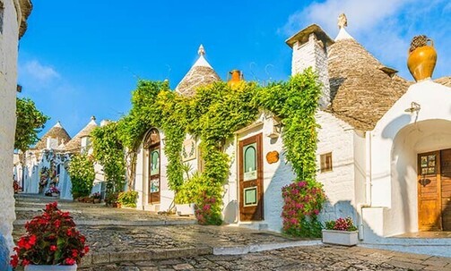 8-Night Southern Italy Tour w/Meals & More in Fall