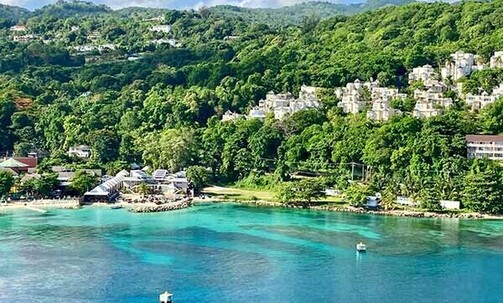 7-Night Western Caribbean Cruise on Holland America w/Shipboard Credit & More