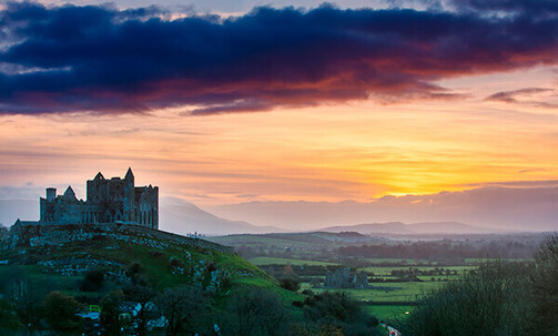 Ireland: 10-Nt Tour, Incl. 4- & 5-Star Hotels, w/Luxe Vehicle, Activities & More