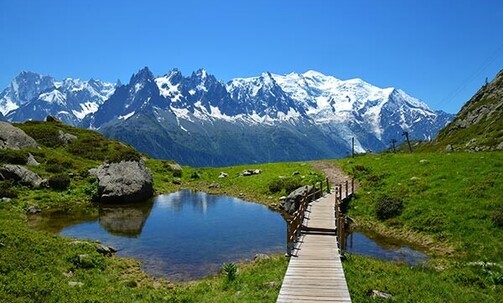 Last Minute: 7-Nt Mont Blanc Hiking Tour, Incl. Charamillon & Col de Balme, w/Meals & More