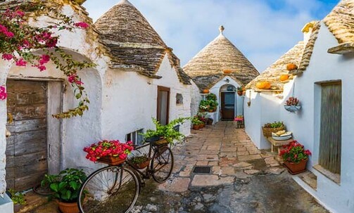 Naples to Alberobello: 8-Nt Southern Italy Tour, Incl. Matera, Lecce & Bari, w/Meals & More