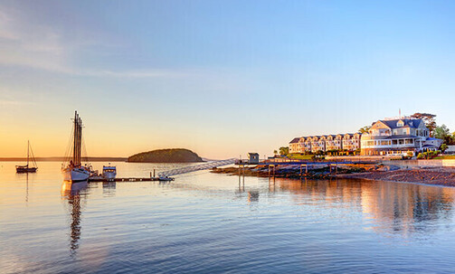 Maine: Top-Rated Boutique Bar Harbor Hotel w/Breakfast & Parking