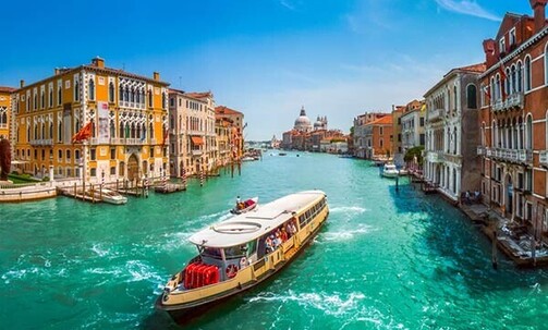 8-Night Rome, Florence & Venice Vacation w/Air, Breakfast & Trains
