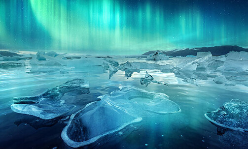 4 Nts in Iceland w/Air, Golden Circle or Northern Lights Tour & More