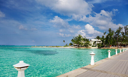 7-Nt Western Caribbean Cruise on Norwegian w/Shipboard Credit, Unlimited Beverages & More