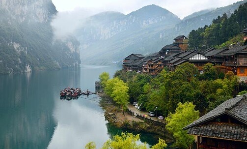 Beijing to Shanghai: Luxe, 11-Nt Yangtze River Cruise w/Free Excursions, Int'l Air & More