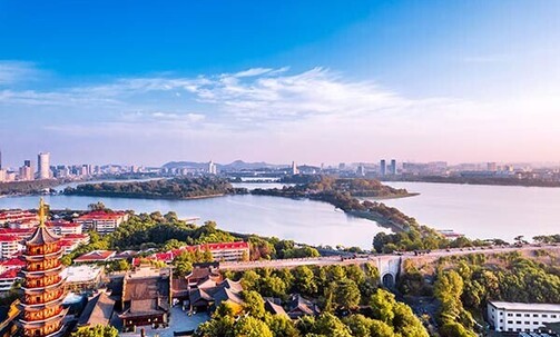 Chongqing to Shanghai: Luxe, 10-Nt Yangtze River Cruise w/Free Excursions, Int'l Air & More
