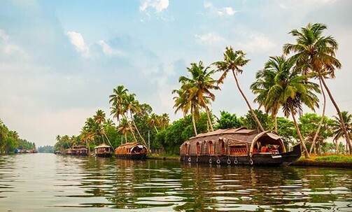 Last Minute: 11-Nt, Upscale South India Tour, Incl. Kerala, Karnataka & Goa, w/Meals & More